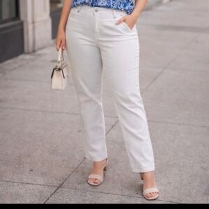 Gloria Vanderbilt White Amanda Jeans